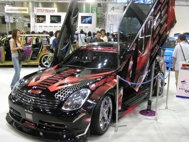 NISSAN / Skyline