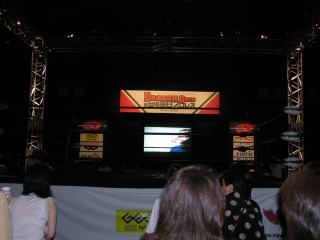 DRAGON GATE�̃����O
