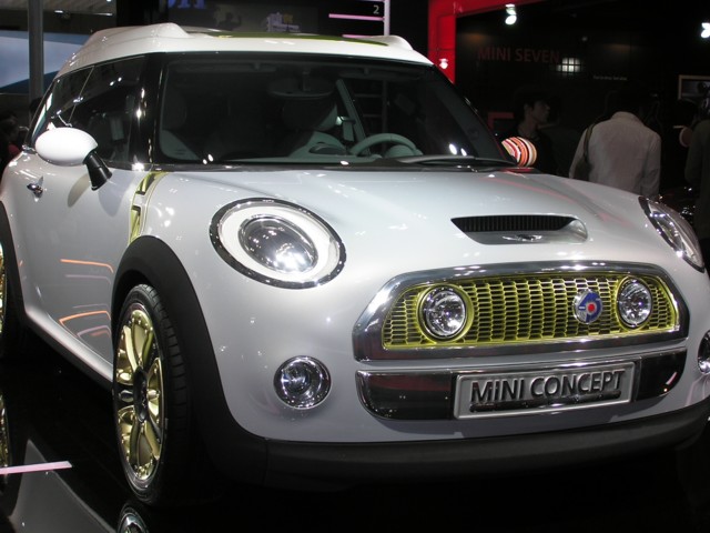 CONCEPT / MINI