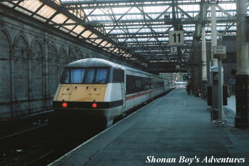 Edinburgh station & IC225